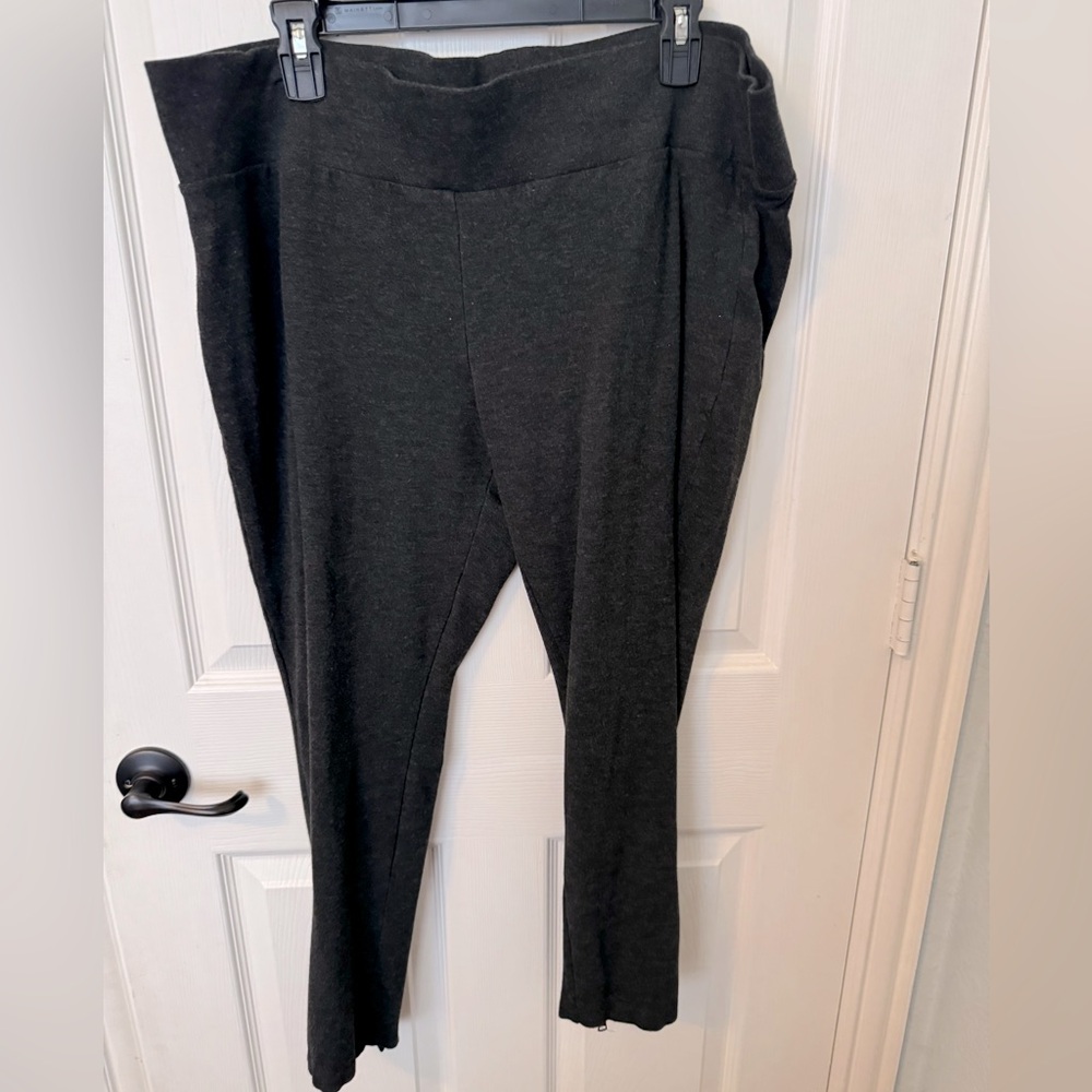 One 5 One Woman fleece leggings with zipper at the heel in the back ****